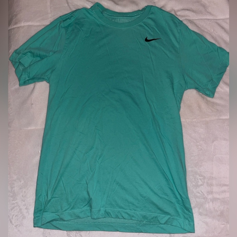 Men’s Dri-Fit Nike Tee